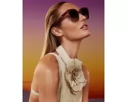 Carolina-Herrera-Eyewear-Summer-2023-Campaign07