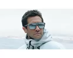 PRADA-LINEA-ROSSA Jake-Gyllenhaal-2025