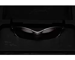 travis-scott-cactus-jack-oakley-x-metal-juliet-collaboration-F2025 (6)