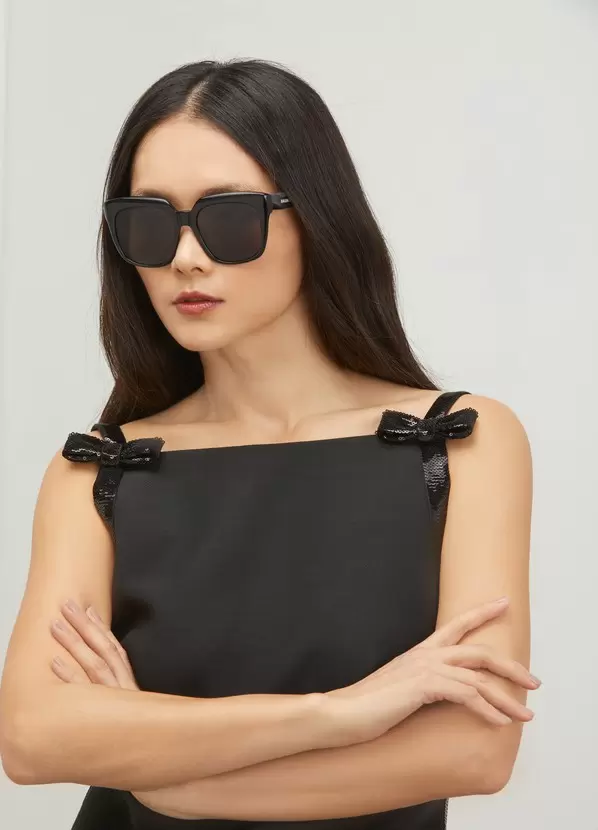 ДЕБЮТ BALENCIAGA С KERING EYEWEAR