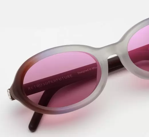 ОСЕННИЕ ТРЕНДЫ В ОЧКАХ: ХУДОЖЕСТВЕННЫЕ ЦВЕТОВЫЕ ГРАДИЕНТЫ