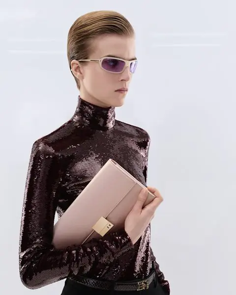 TOM FORD ПРЕДСТАВЛЯЕТ ЛИНЗЫ ИЗ МИНЕРАЛЬНОГО СТЕКЛА