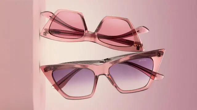 GUESS EYEWEAR MINI ME: СТИЛЬ, ОБЪЕДИНЯЮЩИЙ МАТЬ И ДОЧЬ