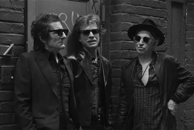 ОЧКИ REVO X ROLLING STONES С РОК-Н-РОЛЛЬНЫМ ДНК