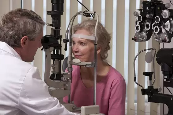 Возрастное зрение: советы офтальмолога